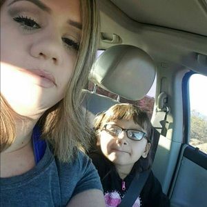 Meet your Posher, Candice